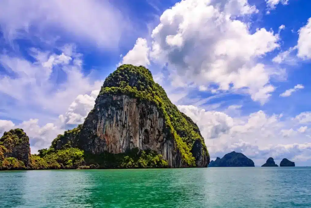 Explore the Best Diving Spots in Phang Nga Awaiting Your Discovery 1 %Paradise Koh Yao resort%