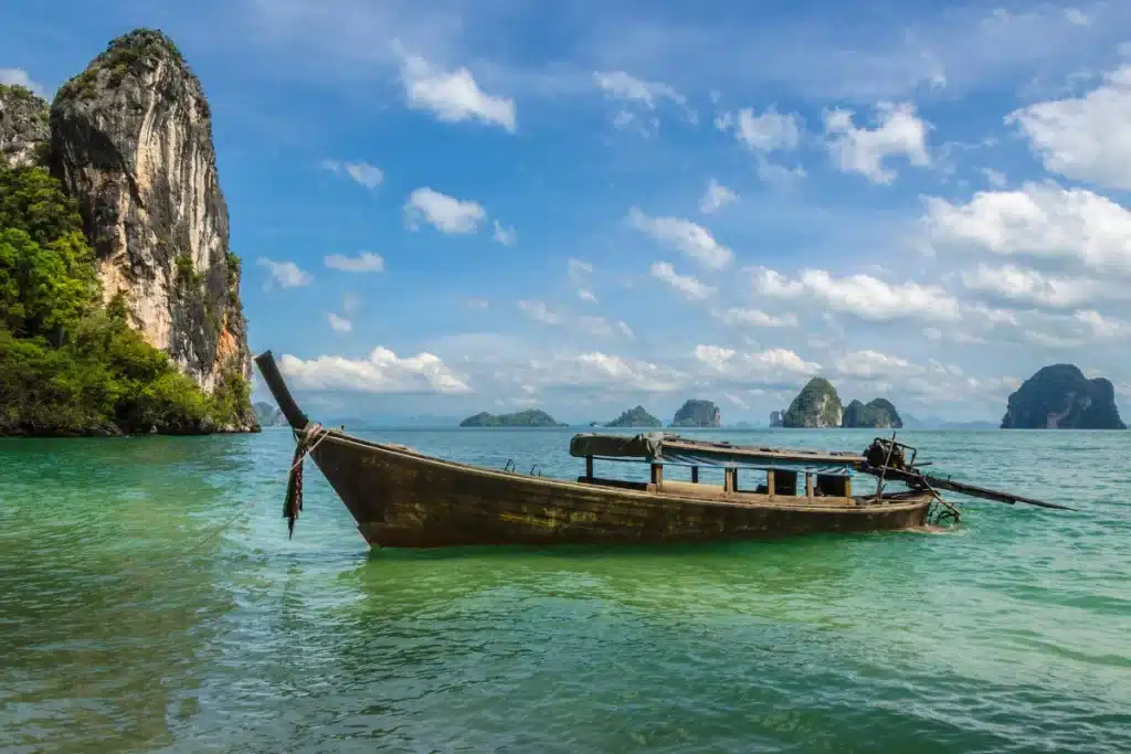เที่ยวเกาะห้อง กระบี่ ดำน้ำดูปะการัง ชมวิวทะเลมุมสูง 2 การเดินทางไปเกาะห้อง